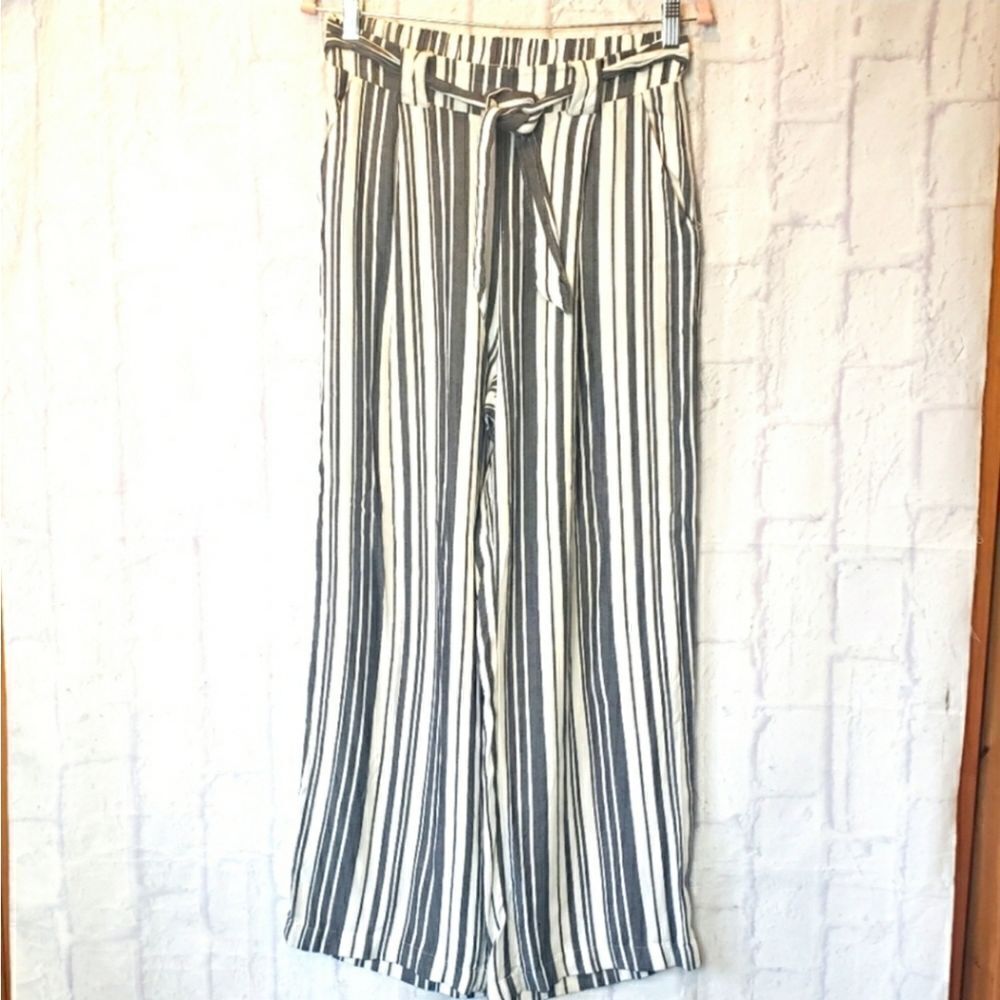 DIVIDED H&M Striped Paperbag Style Pull-on Wide Leg Pants Women's 6